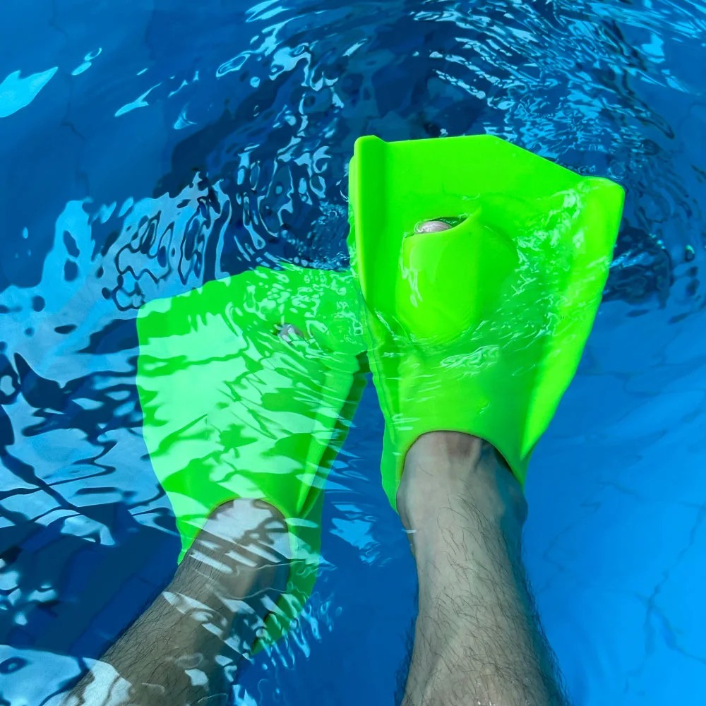 زعانف سباحة من السيليكون للبال - مراجعة Flippers Swimming وسعره